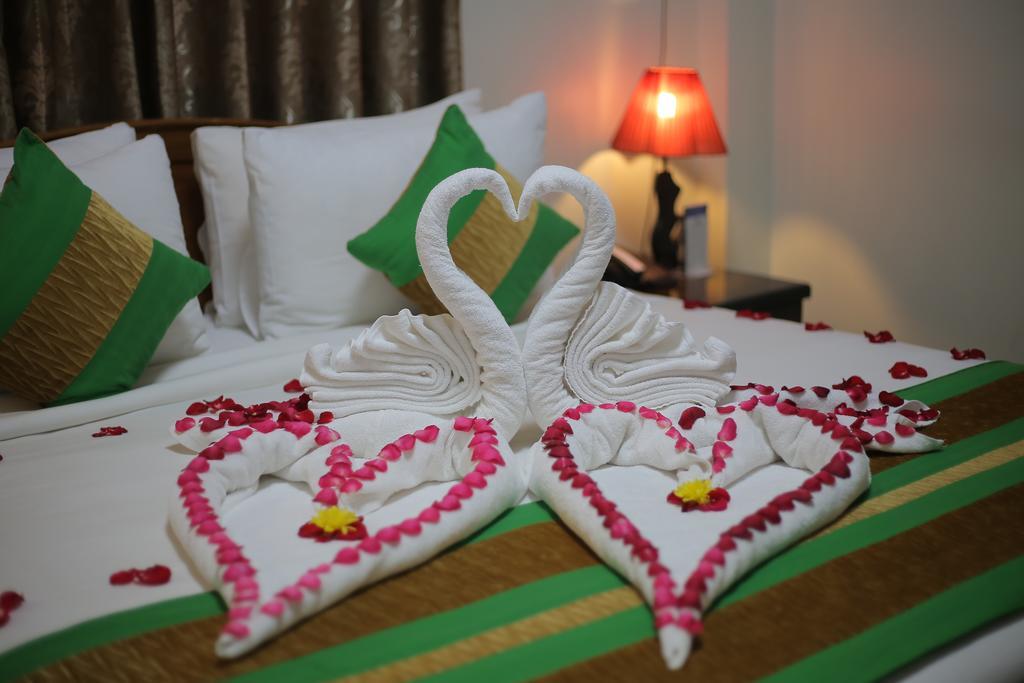 Great Feel Hotel Yangon Extérieur photo