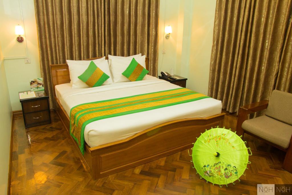 Great Feel Hotel Yangon Extérieur photo
