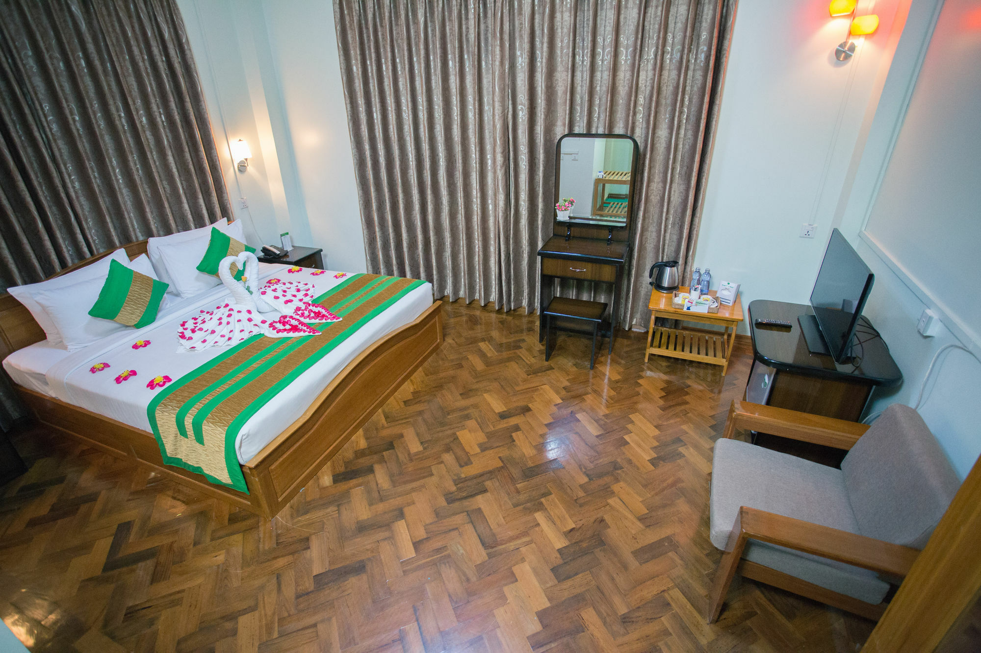 Great Feel Hotel Yangon Extérieur photo
